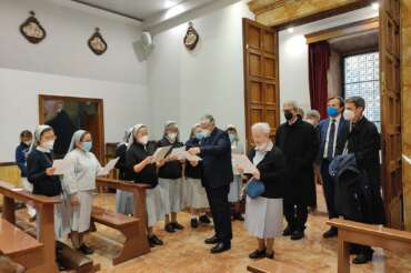 La comunità di Villa Rosa accoglie il nuovo vescovo Piazza